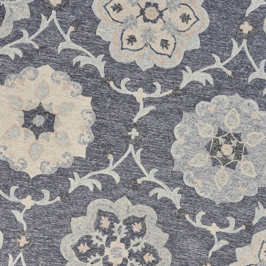 5 ft. Round Gray Floral Trellis Area Rug - Gray - 5'