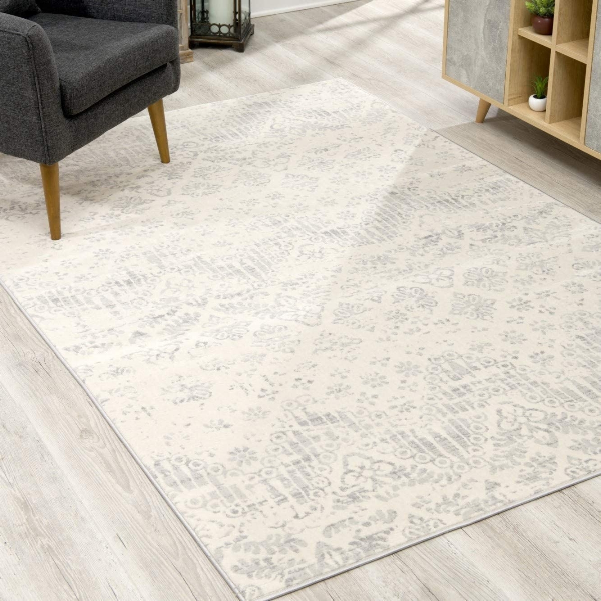 8 x 11 ft. Ivory Distressed Ikat Pattern Area Rug