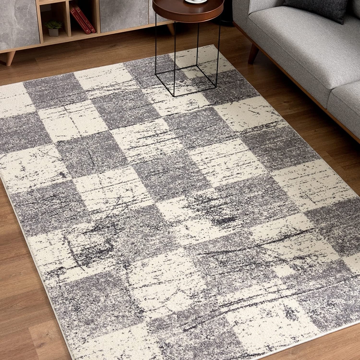 390346 7 x 9 ft. White & Gray Checkered Area Rug