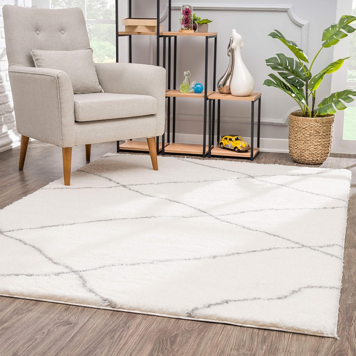 4 x 6 ft. Ivory Modern Uneven Lattice Area Rug