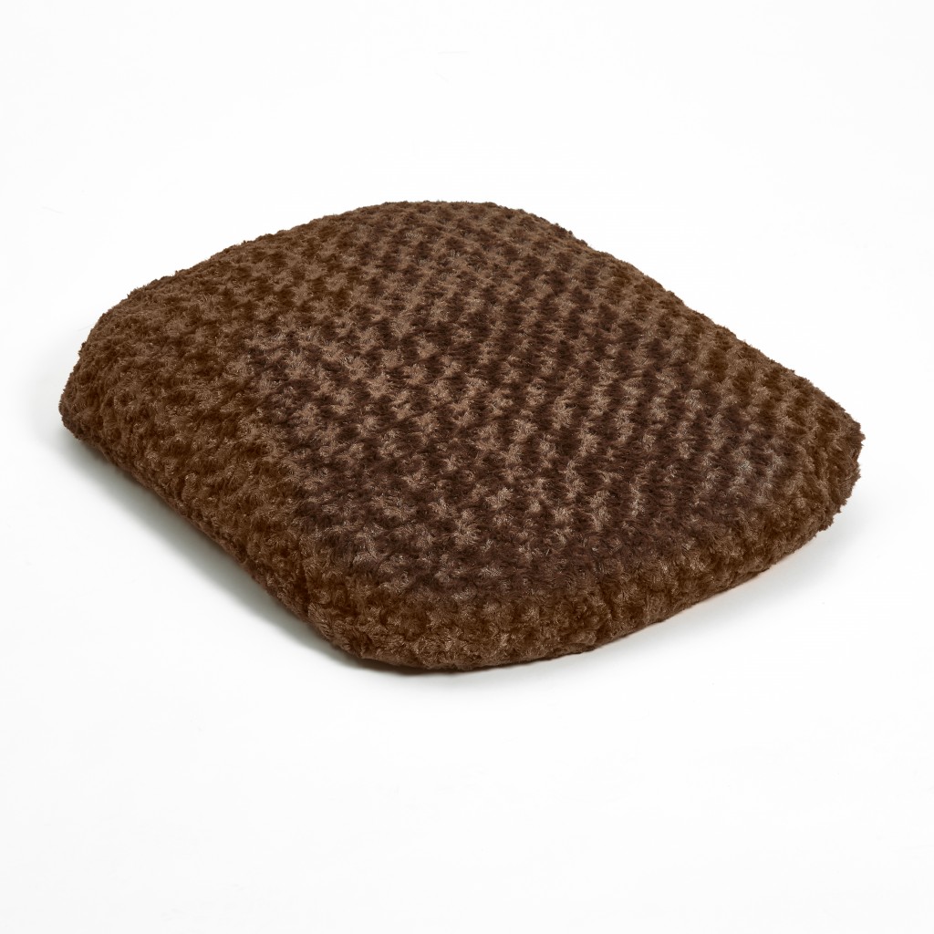 Picture of HomeRoots 472109 3 x 4 ft. Brown Lux Faux Fur Oval Pet Bed, Chocolate