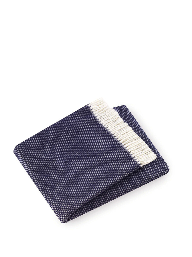 475698 Soft Links Pattern Throw Blanket, Navy Blue