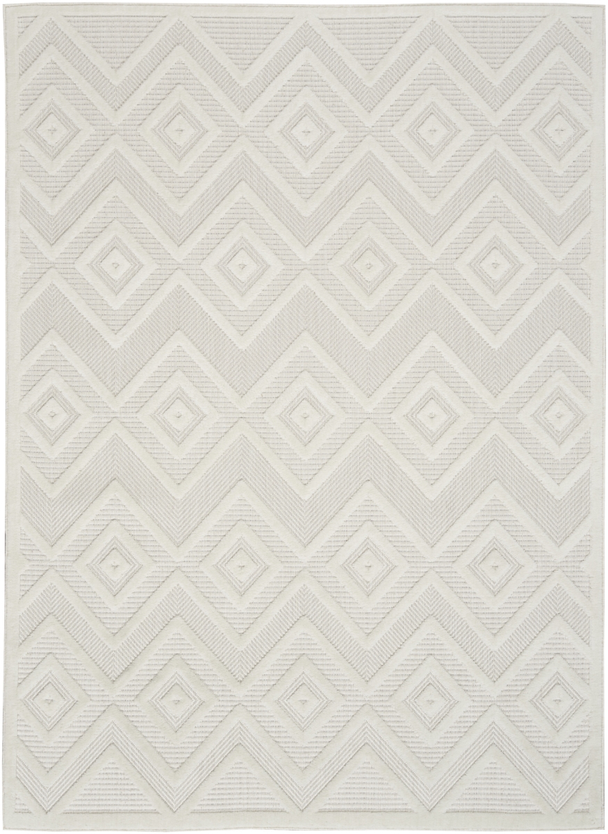 479665 5 x 7 ft. Ivory & White Argyle Indoor & Outdoor Area Rug
