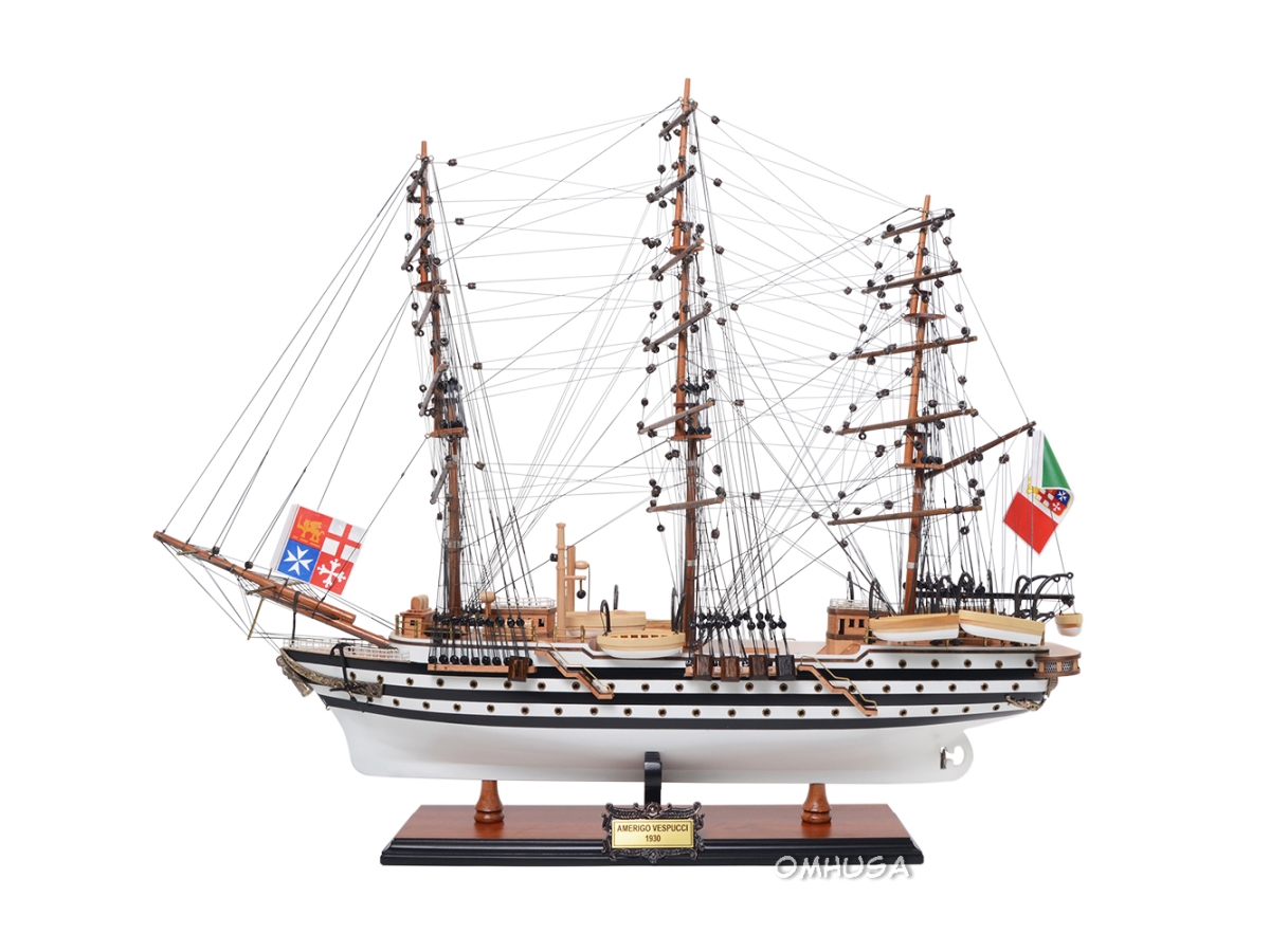 T382 Amerigo Vespucci Painted Medium Ship