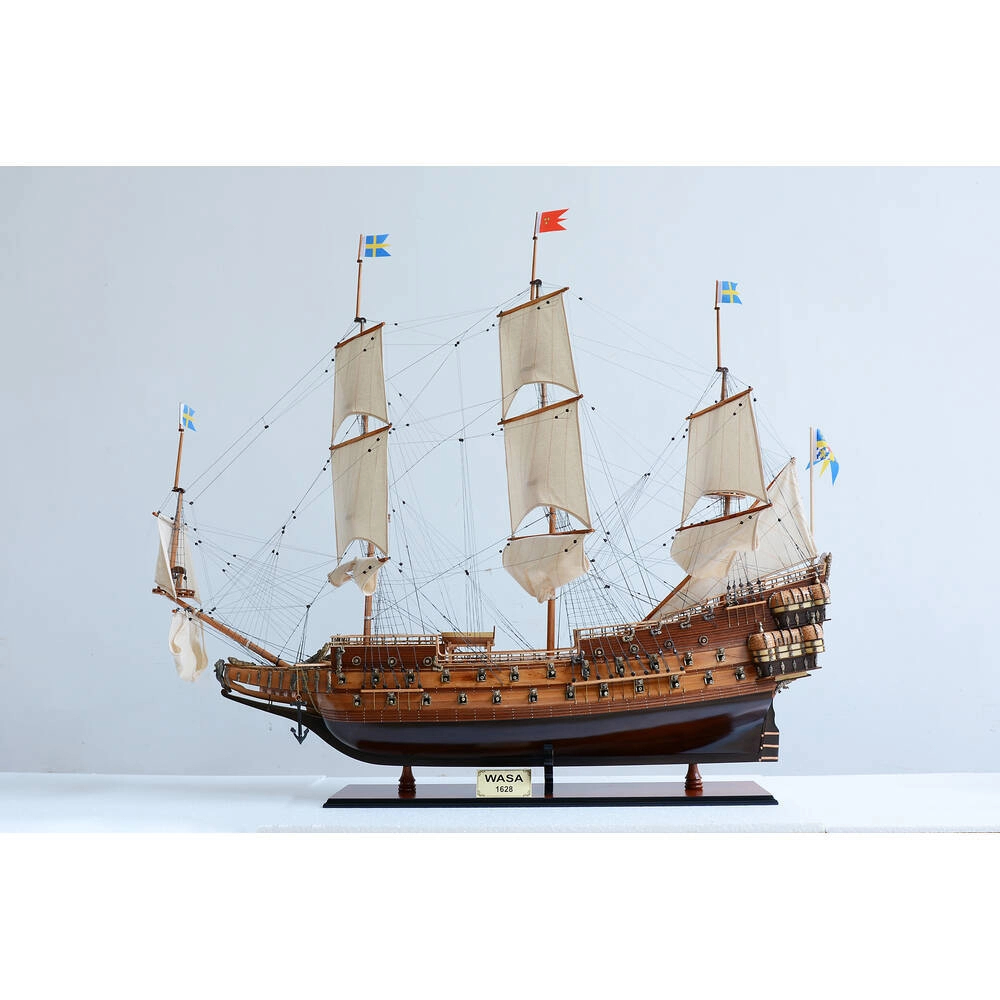 T195 Wasa Admiral Line Ship Model - Extra Large Fleet