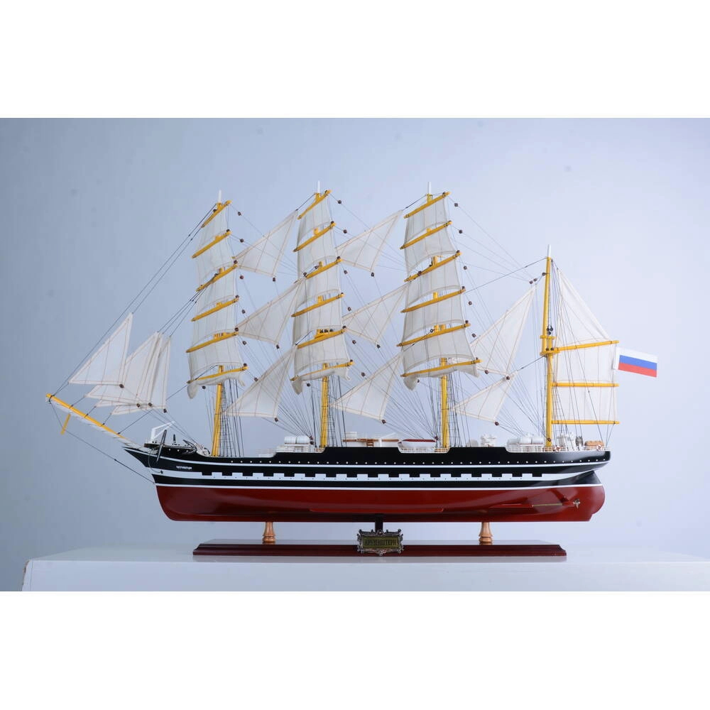 T325 Kruzenshtern Painted Ship Model - Large