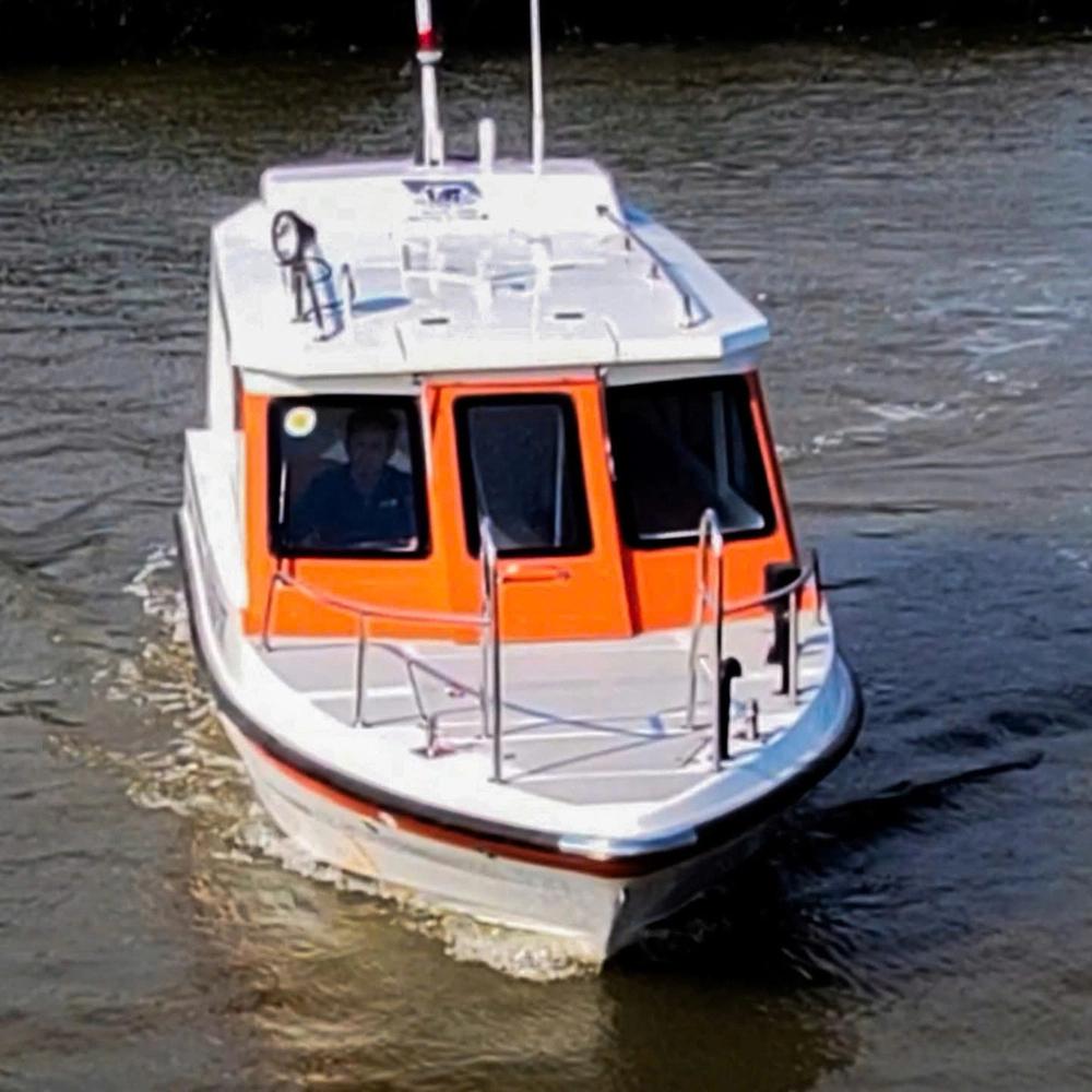 KA013 25 ft. 1 x 200 HP Mercury Speedboat