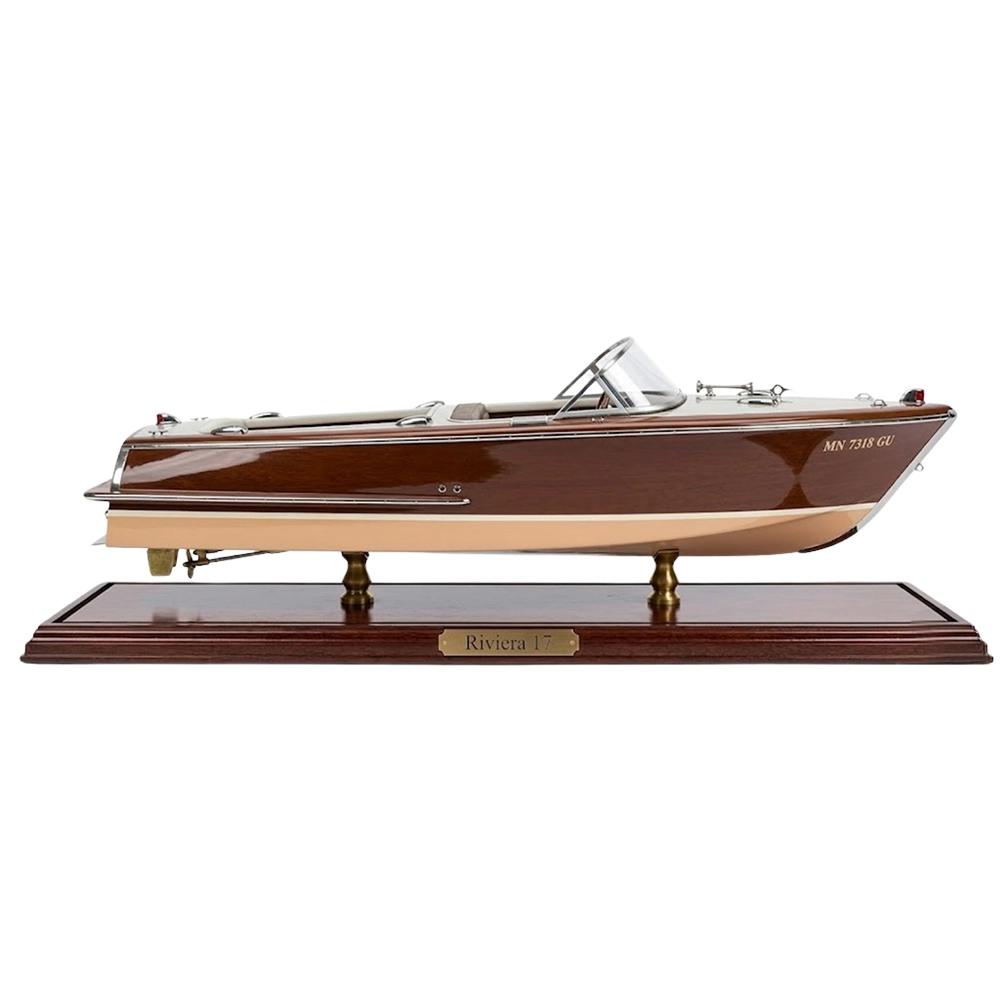 CM629 17 ft.-30 in. Riviera Boat Model - Display Model