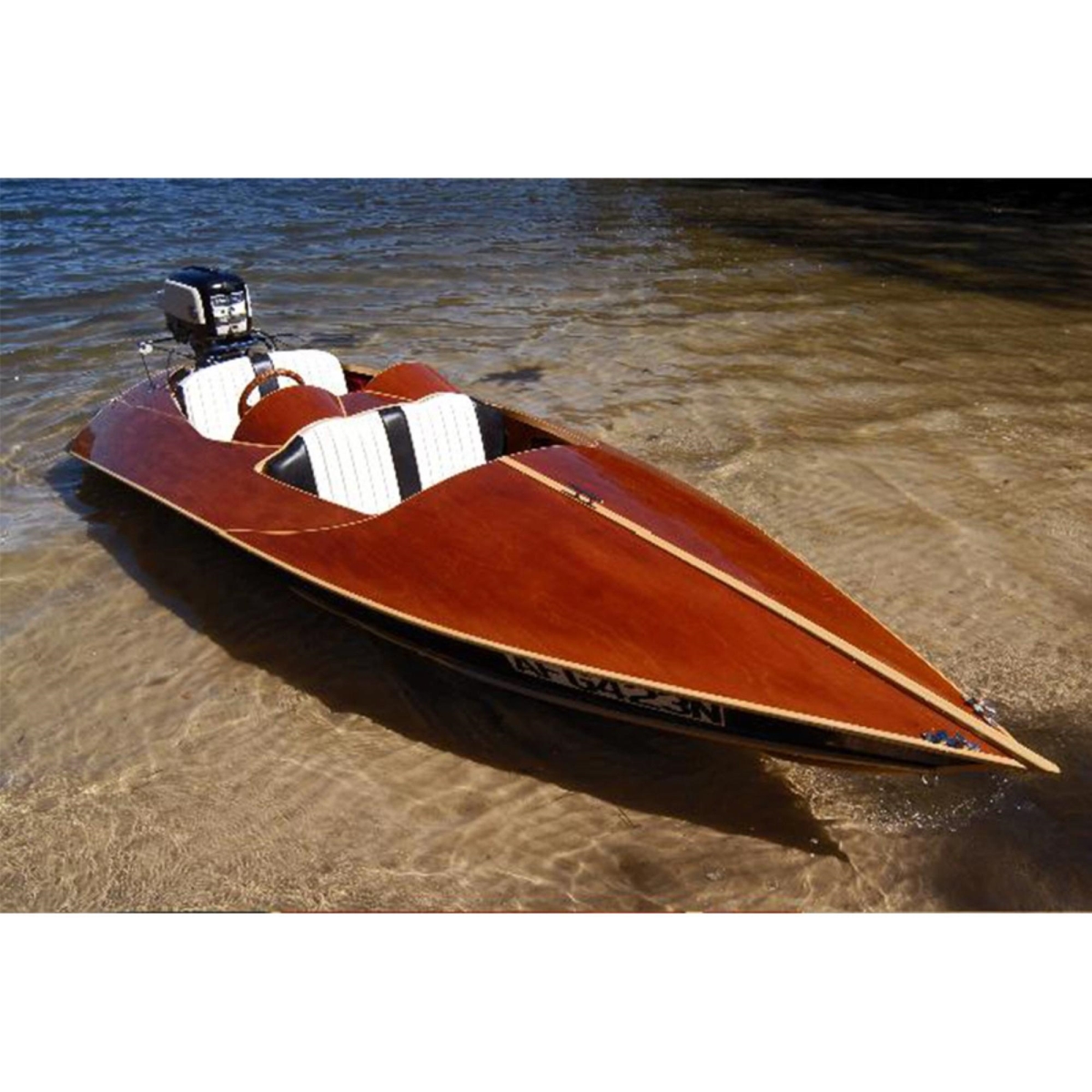 CM630 Switzer Craft Bullet Boat Model, 30 in.