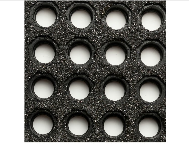 550-505S0033BL 3 x 3 ft. Interlock Drainage Grit-Step 505 Anti-Fatigue Mat, Black