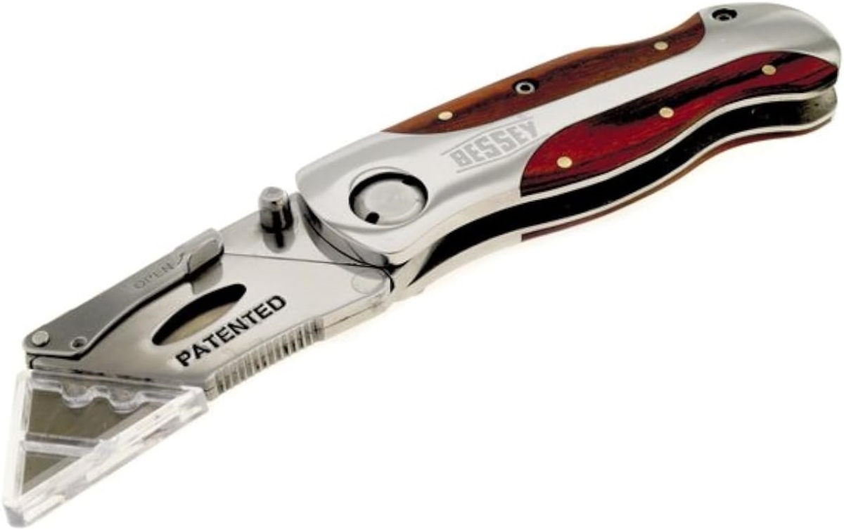 Picture of Bessey 013-D-BKWH 2.5 in. Quick-Change Folding Utility Knife - Wood Grain Handle & One Color