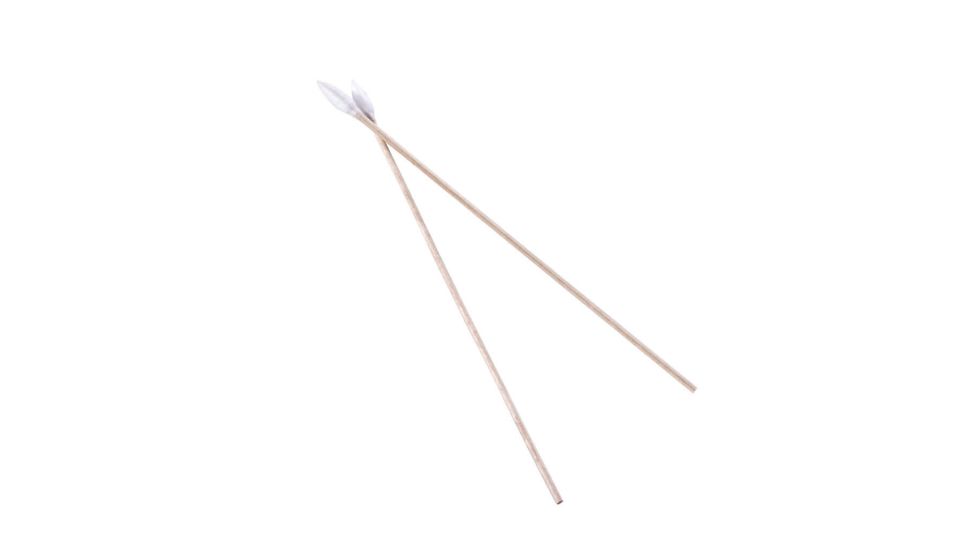Picture of Breakthrough Clean Technology 1703718 6 in. Cotton Swabs - Pack of 200