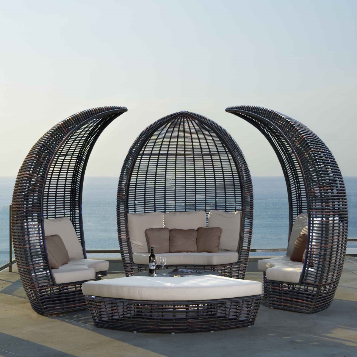 Picture of Skyline Design 84886-BMNP-5PC-5453 Halo Daybed with Sunbrella Cushion&#44; Black Mushroom - 5 Piece