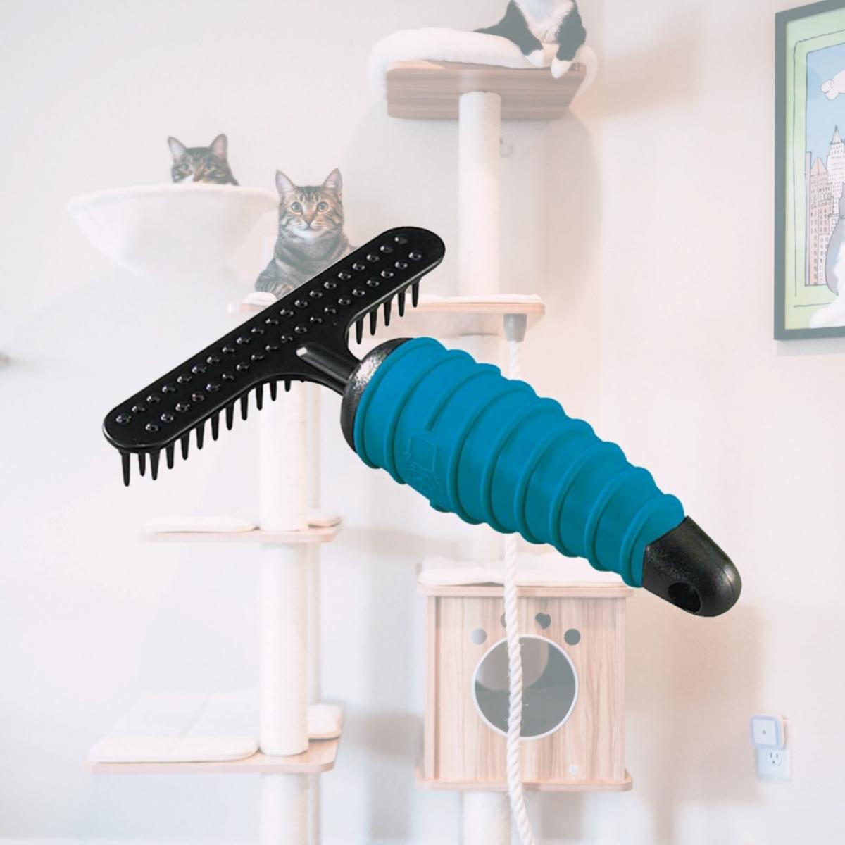 Picture of Master Grooming Tools TP25106 Ergonomic Dbl Row Undercoat Rake 39 Blk Pins