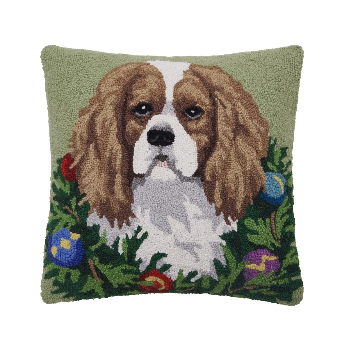 31SJM11112C18SQ 18 x 18 in. Holiday King Cavalier Spaniel Poly Fill Hook Pillow, Multi Color