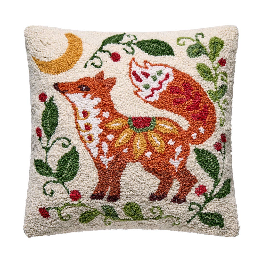 31AV1015C16SQ 16 x 16 in. Holiday Fox Poly Filled Hook Pillow