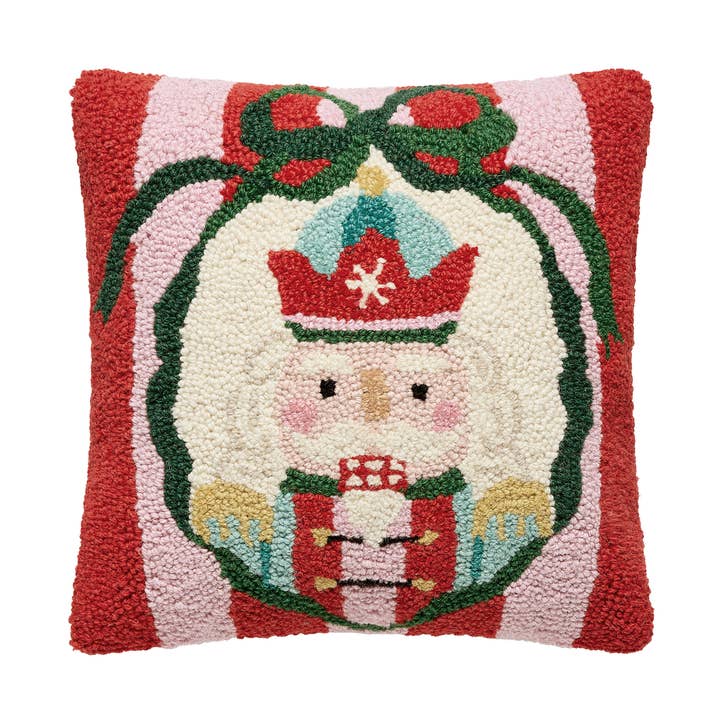 31AV1177C14SQ 14 x 14 in. Holiday Frames Nutcracker Poly Filled Hook Pillow