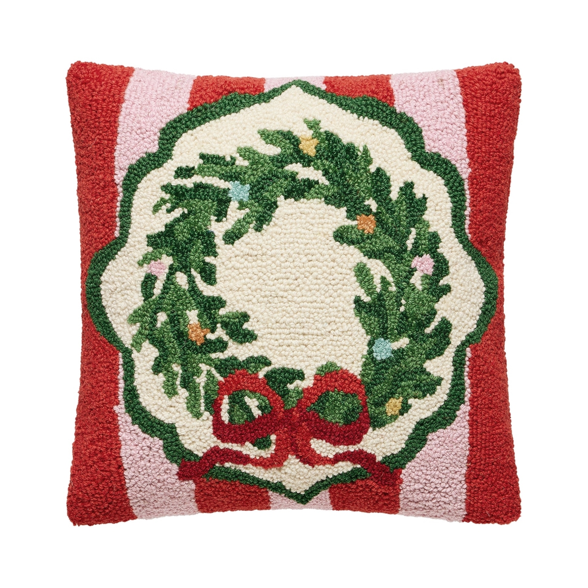 31AV1178C16SQ 16 x 16 in. Holiday Frames Wreath Hook Pillow