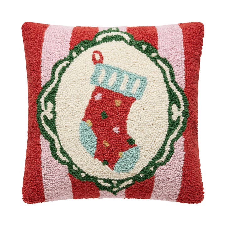 31AV1179C14SQ 14 x 14 in. Holiday Frames Stocking Poly Filled Square Hook Pillow