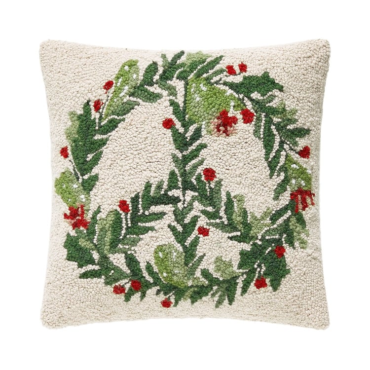 31JGY24C16SQ 16 x 16 in. Wreath Poly Filled Square Hook Pillow