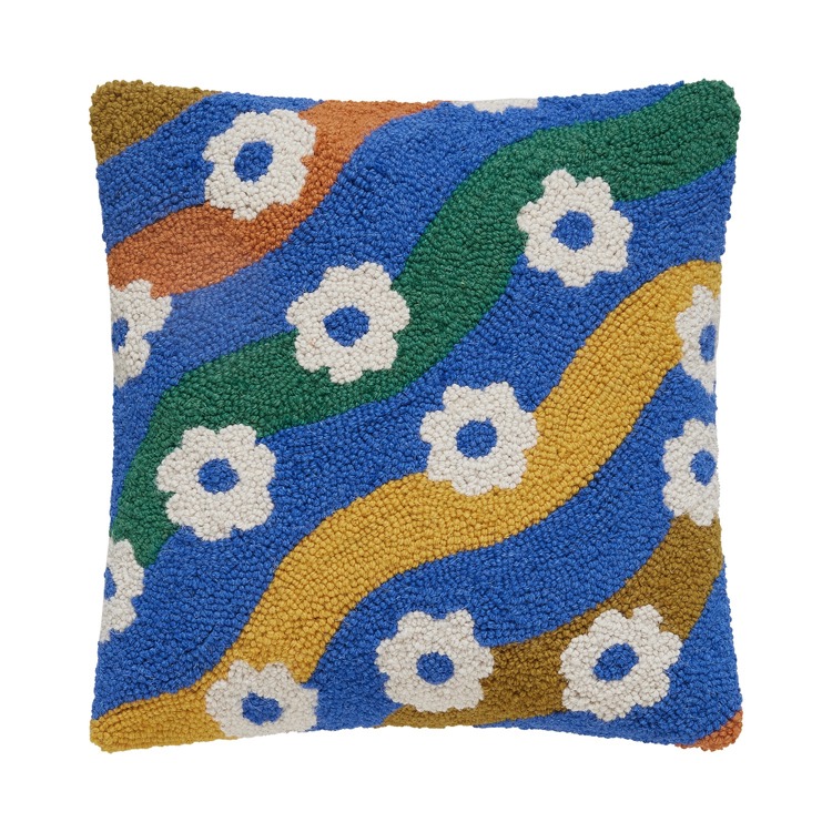 30EO256C16SQ 16 x 16 in. Colorful Daisies Poly Fill Hook Pillow
