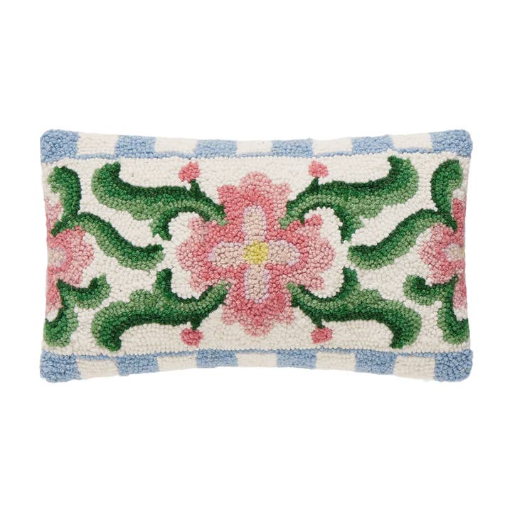 30AV1547C16OB 9 x 16 in. Vintage Crochet Cushion with Floral & Checkered Pattern - Set of 2