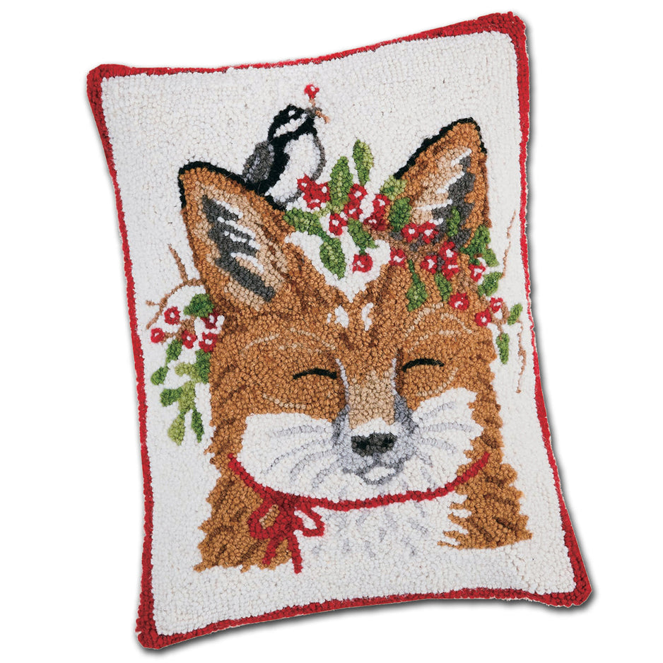31ML523C18OB 14 x 18 in. Fox Chickadee Polyester Filler Hook Pillow