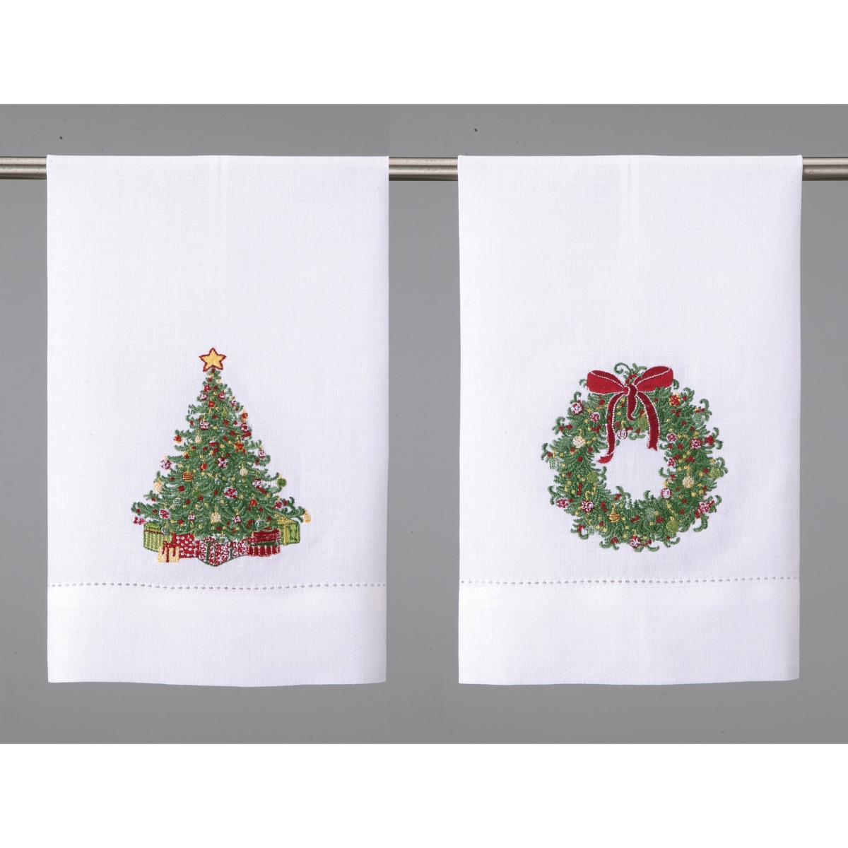 04KM47WC 14 x 22 in. Winter Wonderland Whimsical Embroidered Guest Towel