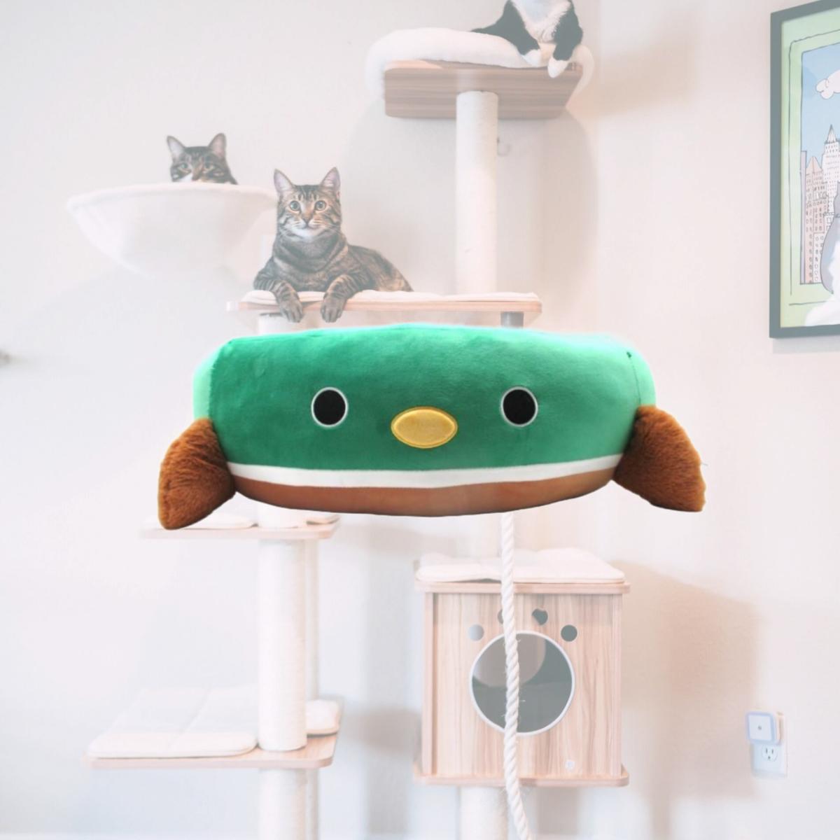 Picture of Jazwares 917123 30 in. Squishmallows Avery the Duck Pet Bed&#44; Green - Large