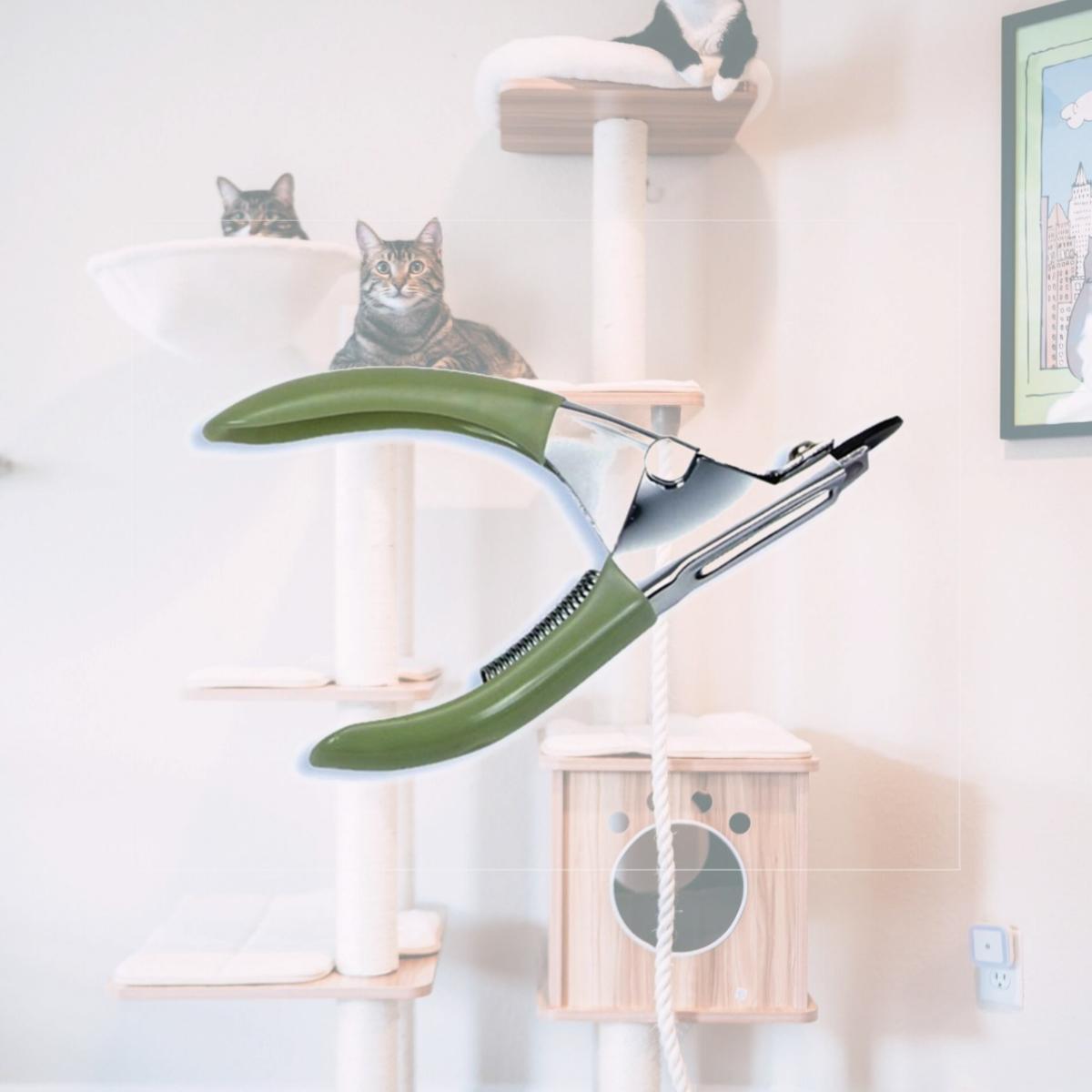 Picture of Coastal Pet Products 770044 W6105 Guillotine Nail Trimmer