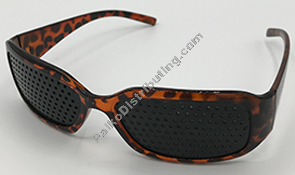 51069 Tortoise Frame Pinhole Glasses