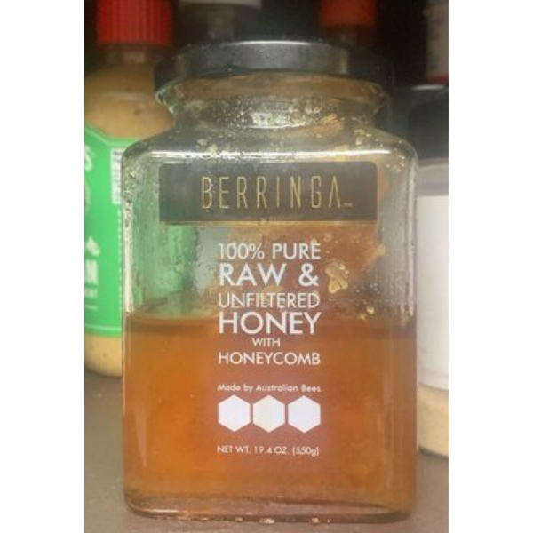 Picture of Berringa 816329 525 g 100 Percent Pure & Raw Unfiltered Honey with Honeycomb