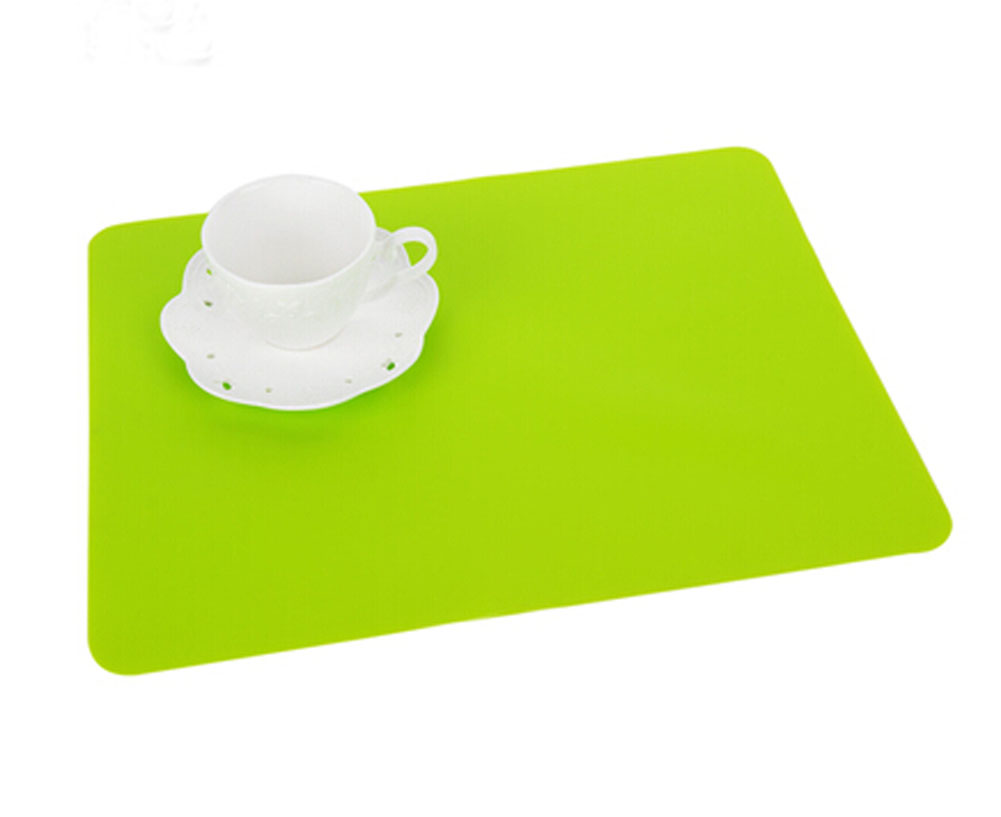 Picture of Panda Superstore PS-HOM3742001-RAY00044 Lovely Food Grade Silica Gel Place Mats Kidss Placemats, Green - Set of 2