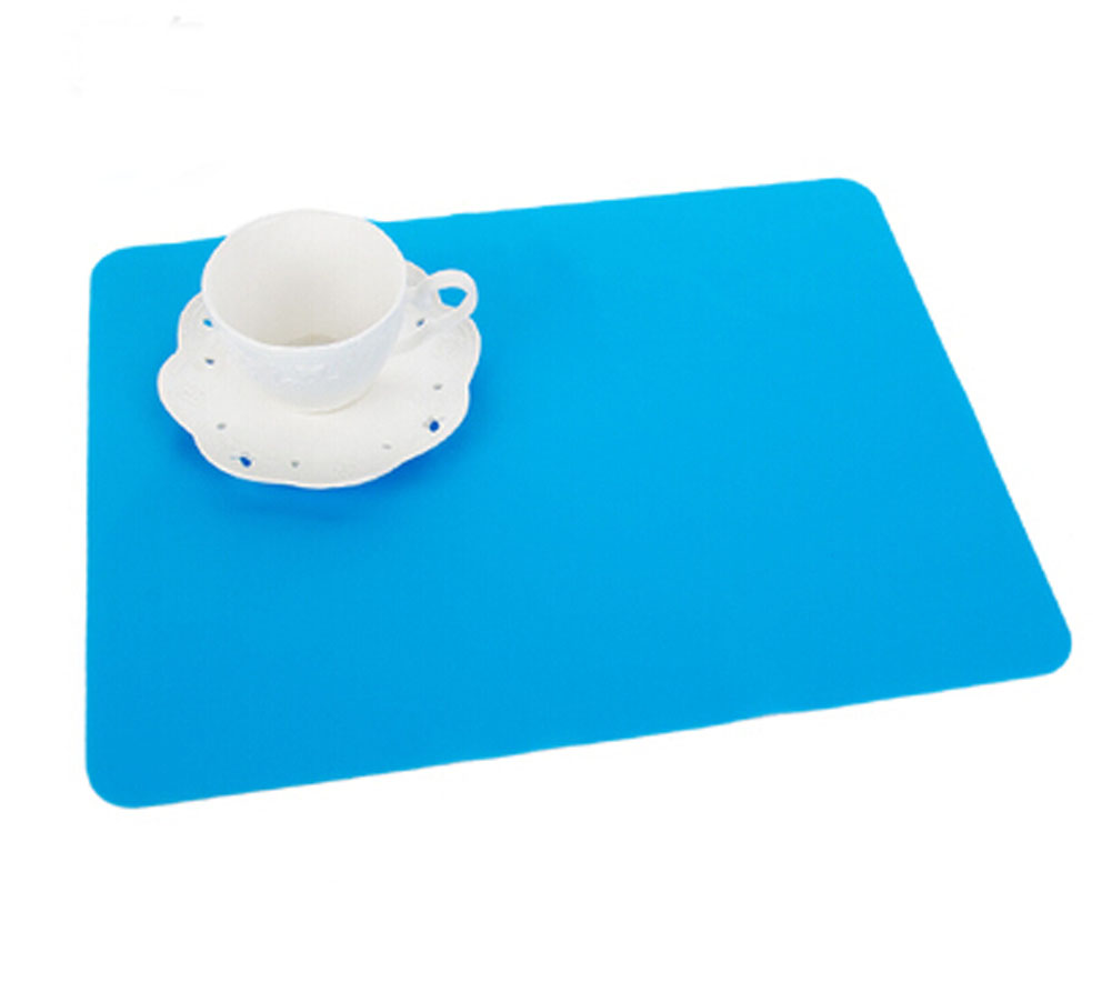 Picture of Panda Superstore PS-HOM3742001-RAY00045 Lovely Food Grade Silica Gel Place Mats Kidss Placemats, Blue - Set of 2