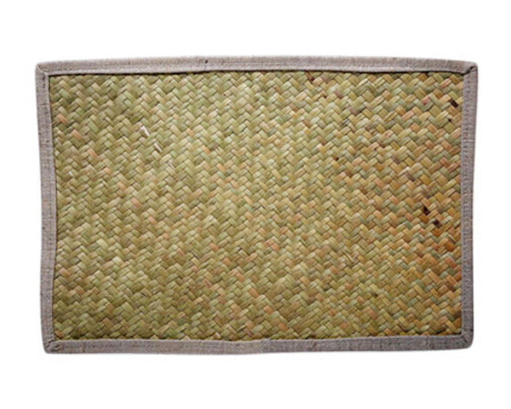 Picture of Panda Superstore PS-HOM3742001-RAY00107 Natural Rectangle Rattan Placemats Insulation Pad, Natural - 30 x 45 cm