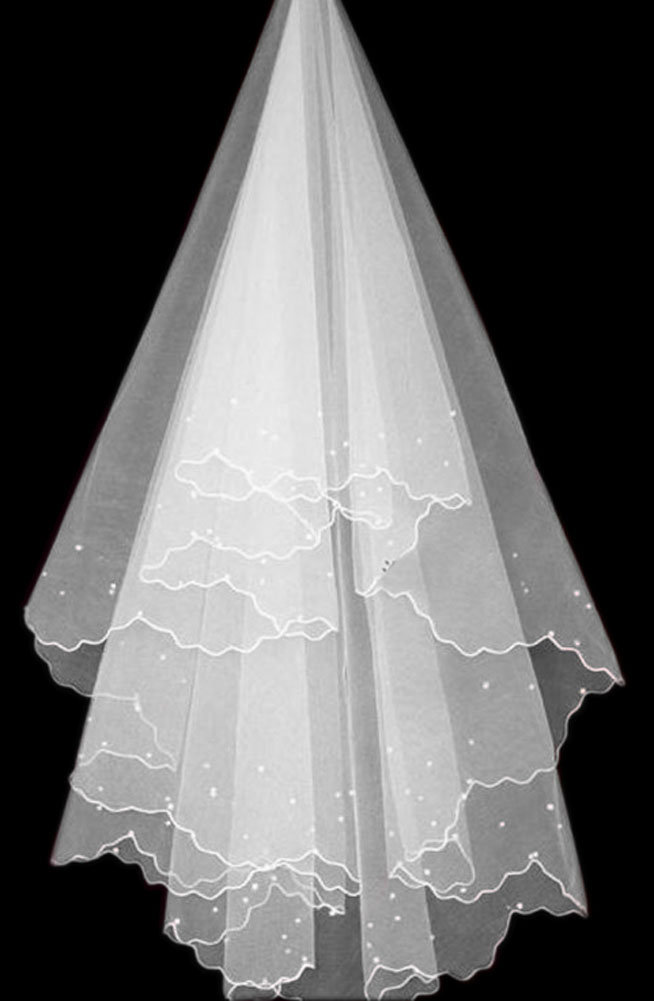 Picture of Panda Superstore PS-BEA11058011-HIROCO00765 1.5M Charming Blessing Single-Layer Beads Wave Edge Bridal Wedding Veil, White