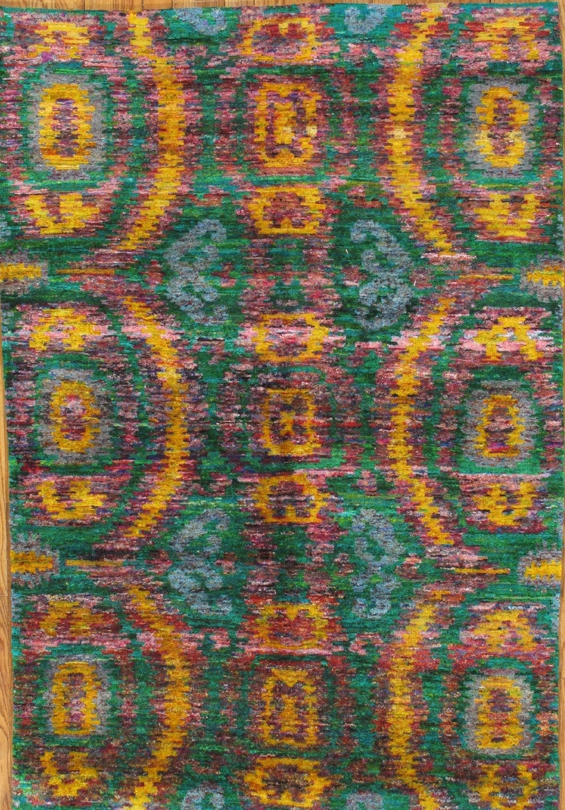 Sari Silk Collection Hand-Knotted Area Rug- - 5' 3' X 7' 8'