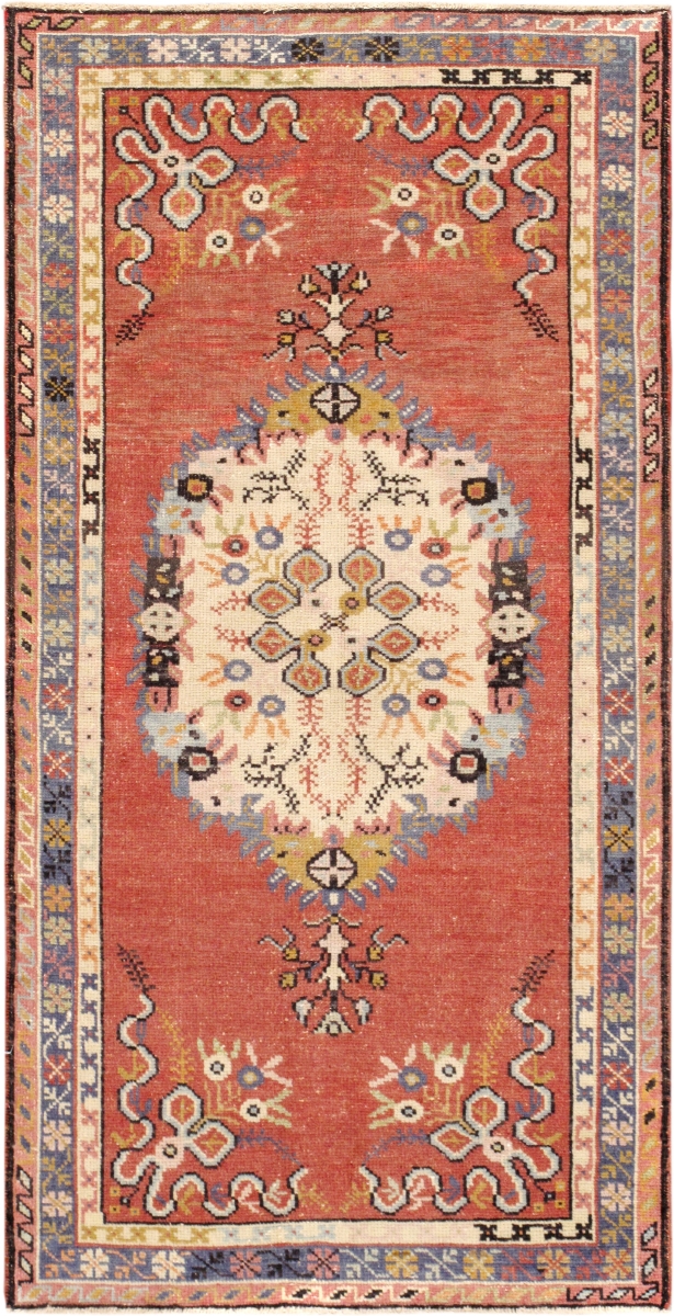 055840  Vintage Anatolian Collection Coral Wool Area Rug- 3' 0' X 5' 9'