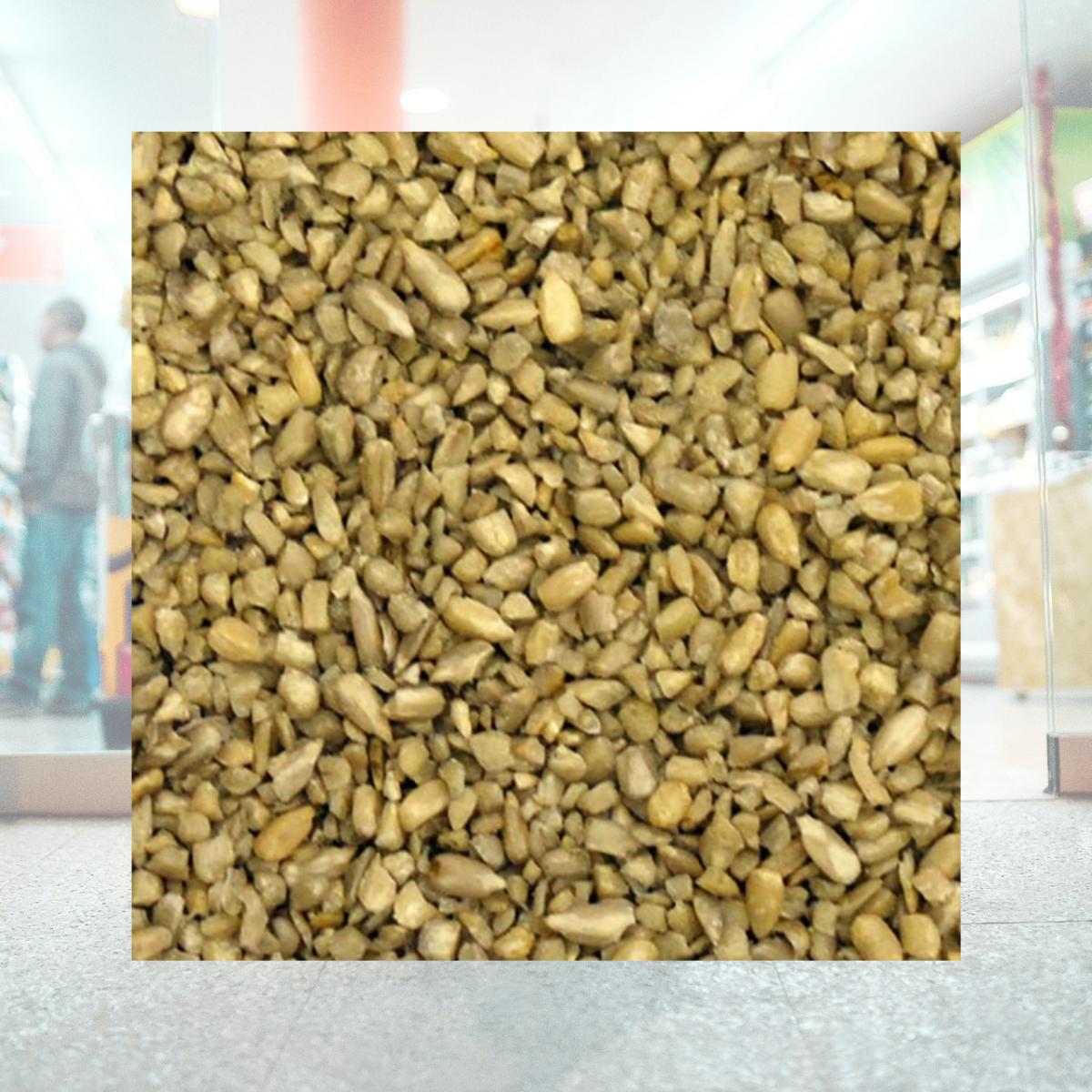 Picture of Natures Select Ingredients 001527 25 lbs Medium Sunflower Meats for Wild Bird Feed