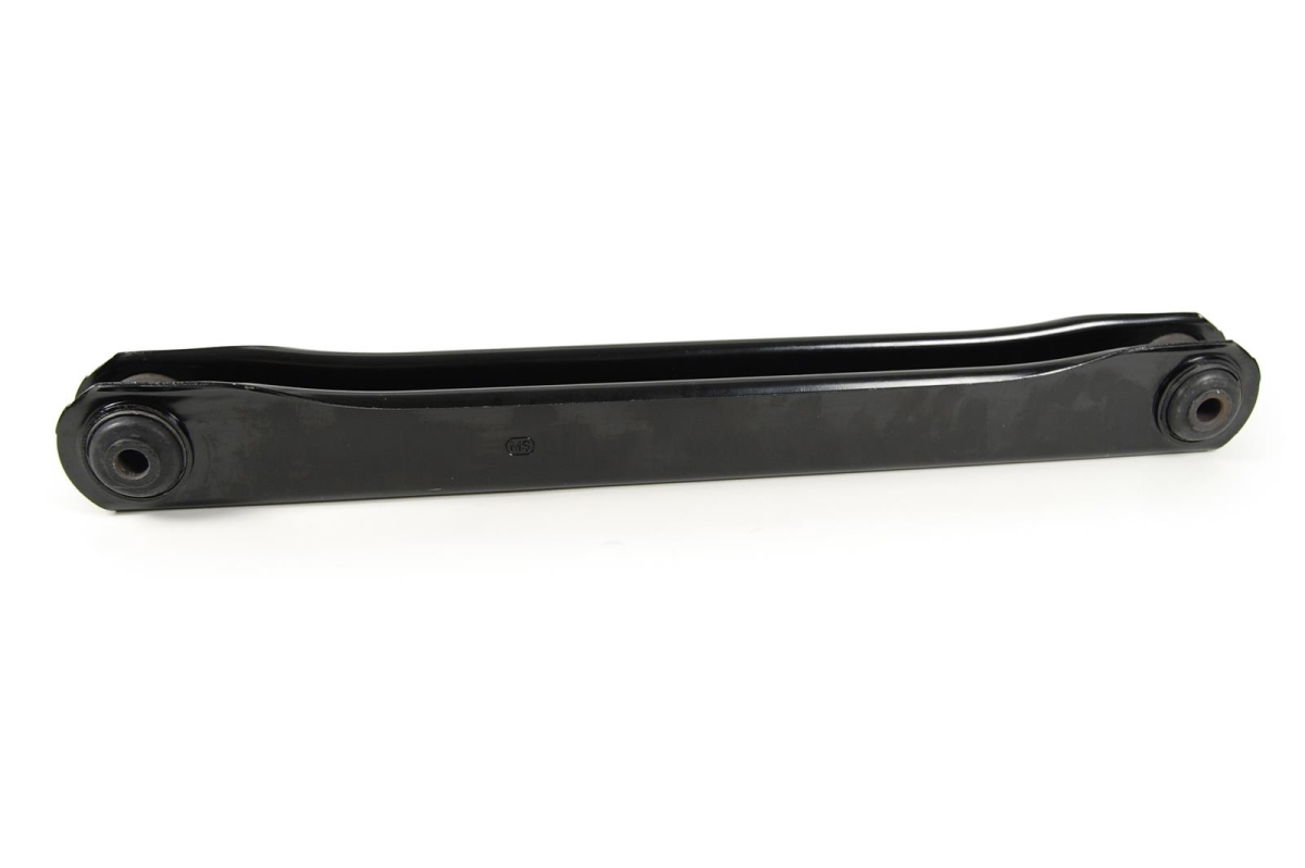CMS501050 Suspension Control Arm for 2002-2006 Chevrolet Avalanche 1500