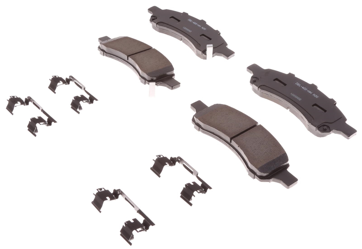 17D1169ACHF1 Front Disc Brake Pad Set for 2017-2017 Chevrolet Traverse