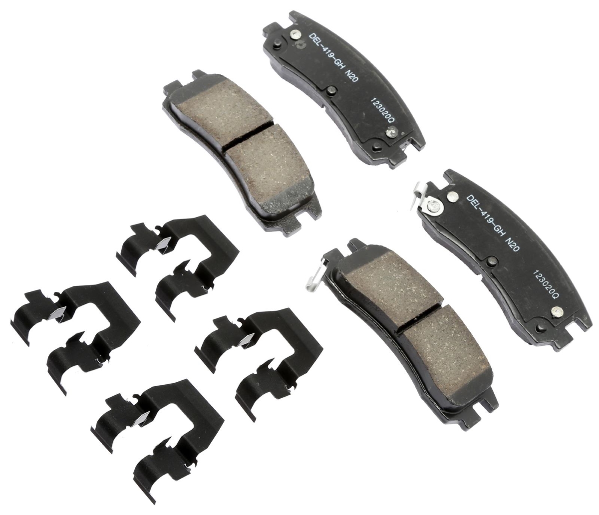17D714CHF1 Rear Disc Brake Pad Set for 1997-1999 Oldsmobile Aurora