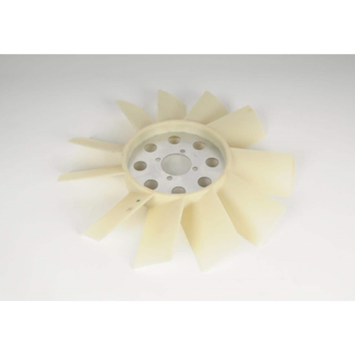 15-80712 Engine Cooling Fan Blade for 1996-1997 GMC Sonoma