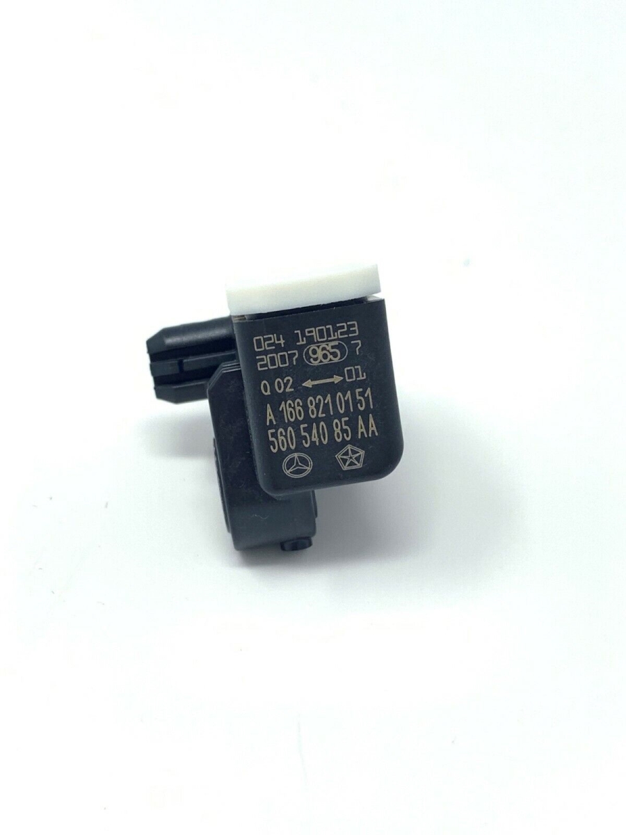 1668210151 Air Bag Impact Sensor