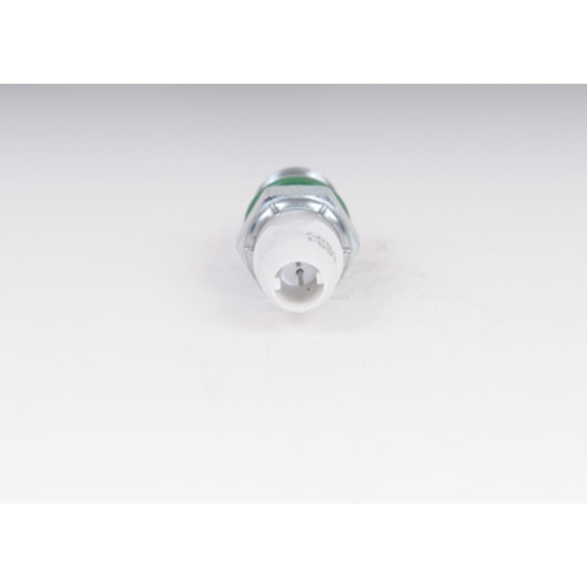 15-72053 A-C Refrigerant Temperature Sensor for 1995-1999 Oldsmobile Aurora