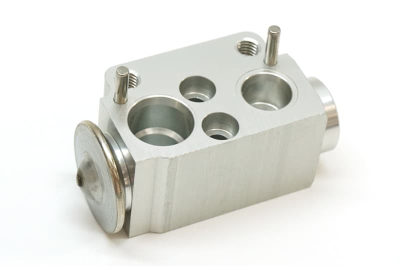 AVE56000S Expansion Valve for 2008-2013 BMW 128i