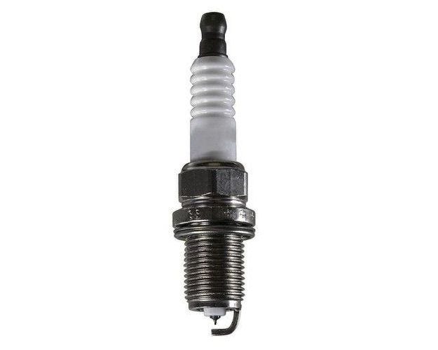 3449 Spark Plug for 2001-2001 Suzuki Vitara