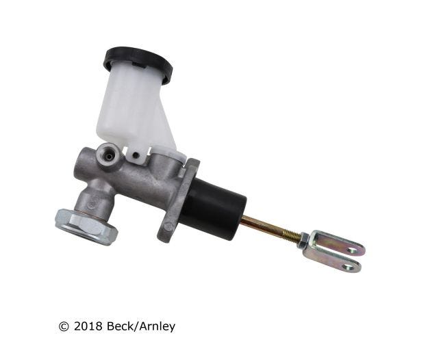 072-9500 Nissan Pathfinder Clutch Master Cylinder for 2000-2002 Nissan Pathfinder