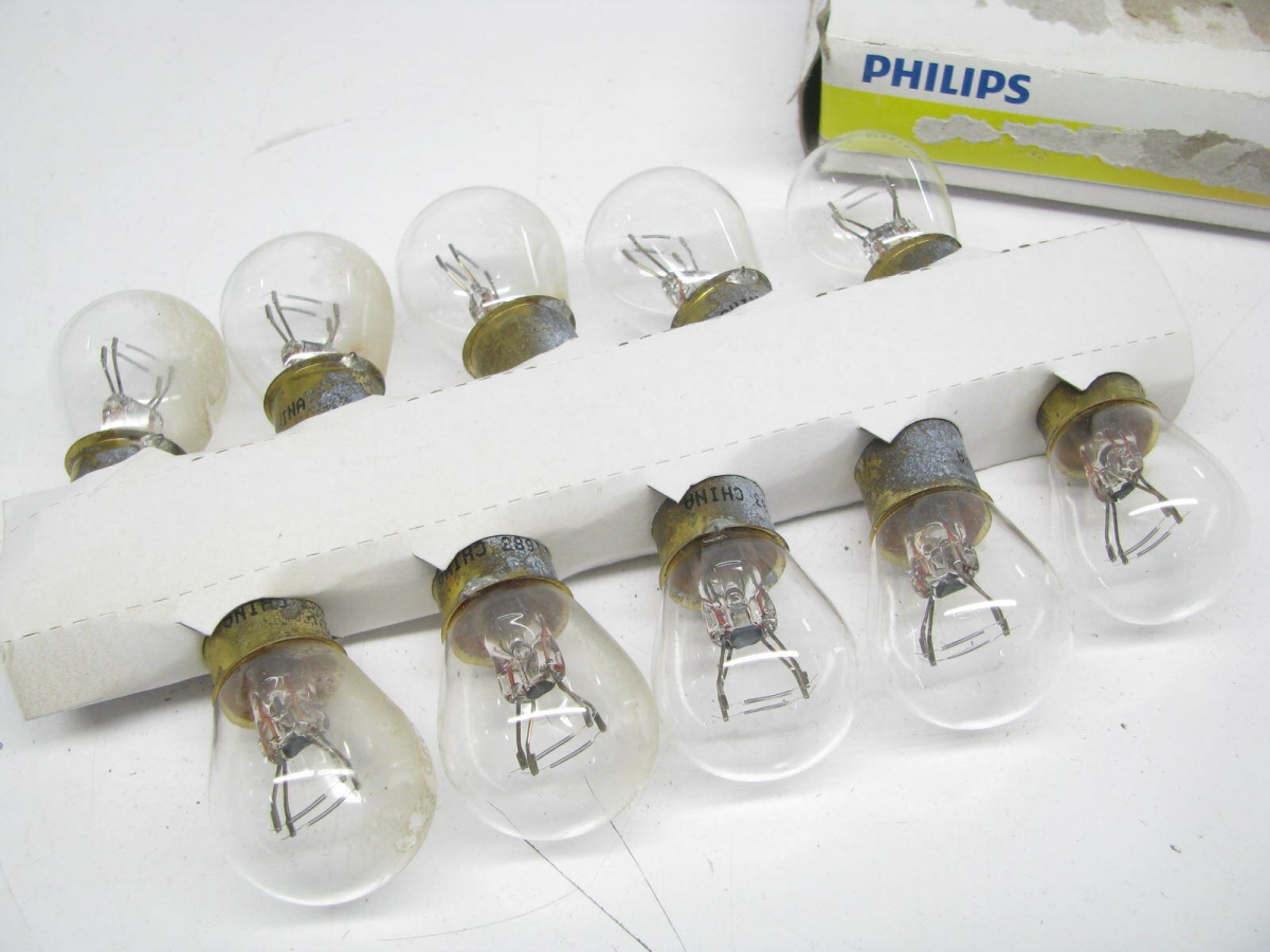 1683CP Standard Light Bulb - Miniatures - Standard