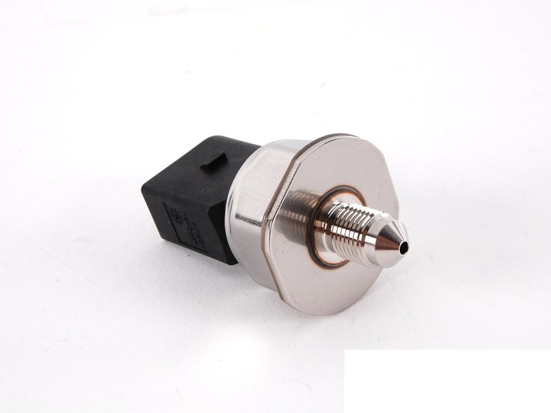 13537537319 Fuel Pressure Sensor for 2007-2008 BMW 335xi